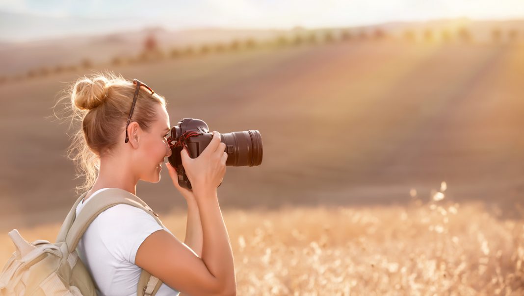 10 Absolute Dealbreakers When Buying a Used Camera