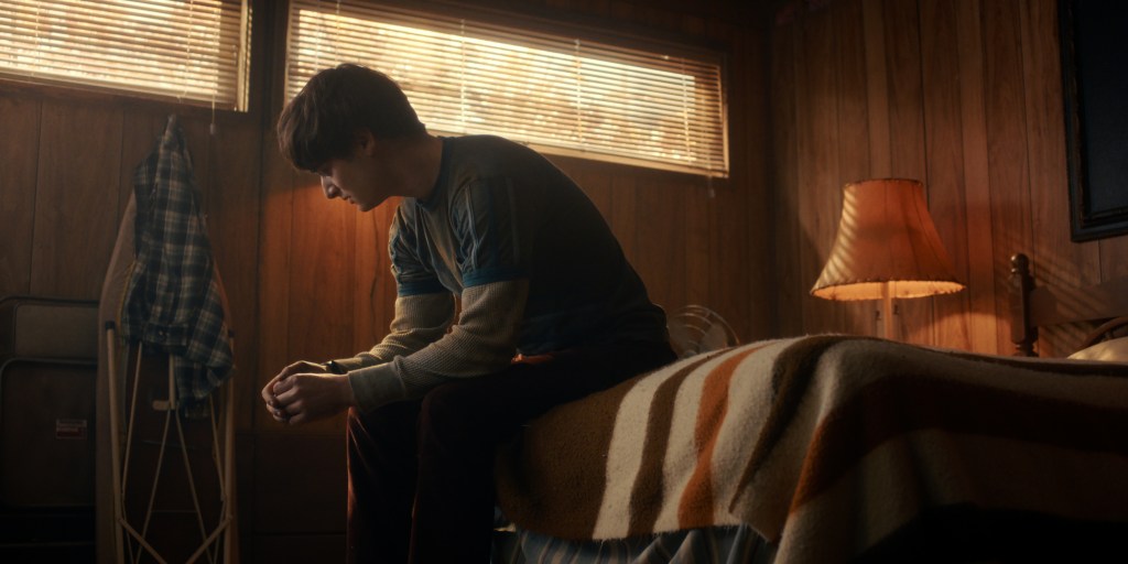 Noah Schnapp, Duffers & More Talk Will's [SPOILER]