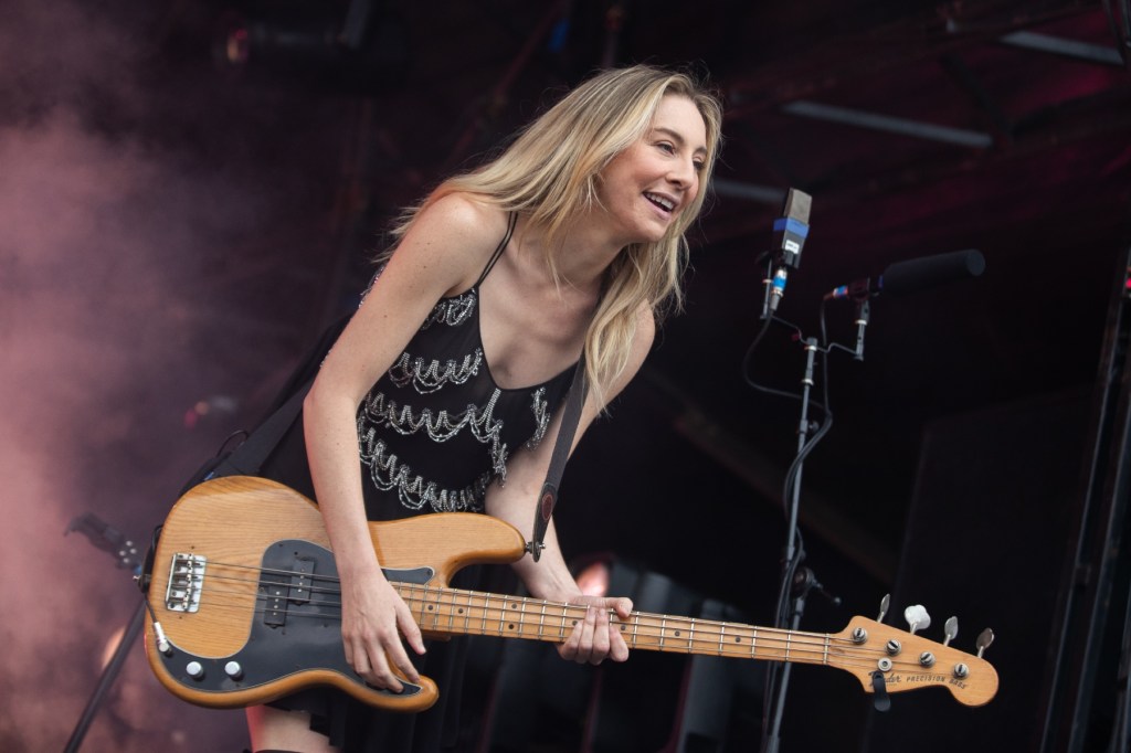 Este Haim Marries Jonathan Levin in New Year’s Eve Ceremony