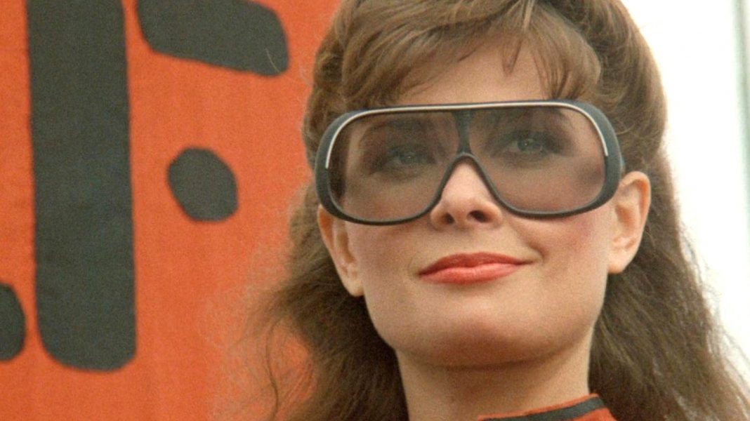 How Hollywood Ruined What Could've Been A Great Sci-Fi TV How Hollywood Ruined What Could've Been A Great Sci-Fi TV Franchise