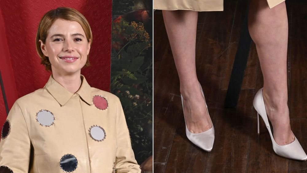 Jessie Buckley Joins the White Shoe Trend in Jimmy Choo Jessie Buckley attended a Q&A screening for "Hamnet" in London on Friday, pairing white satin Jimmy Choo Romy Pumps with a vintage fall 1999 Prada skirt set.
