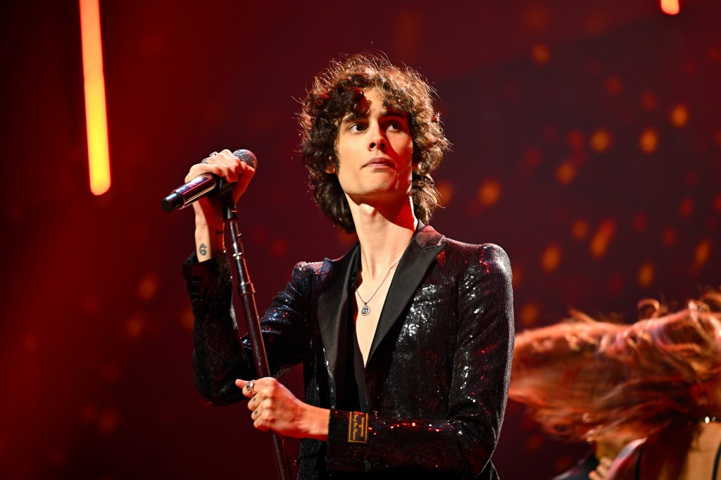 Sombr Covers Olivia Dean’s Hottest 100 Winner ‘Man I Need’