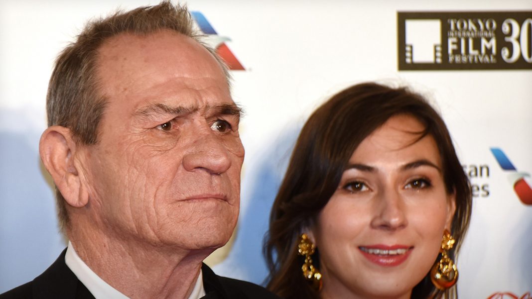 Tommy Lee Jones and Family Release Statement in Wake of Victoria’s Death