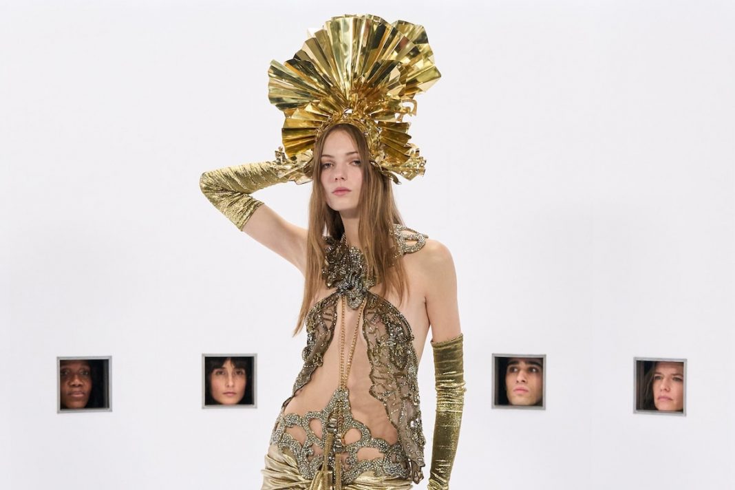 Valentino SS26 couture: Alessandro’s peep show answers our prayers