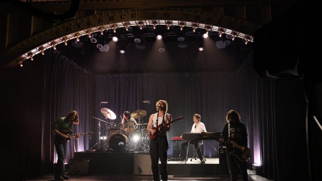 Watch Geese Perform “Au Pays du Cocaine” and “Trinidad” on Saturday Night Live