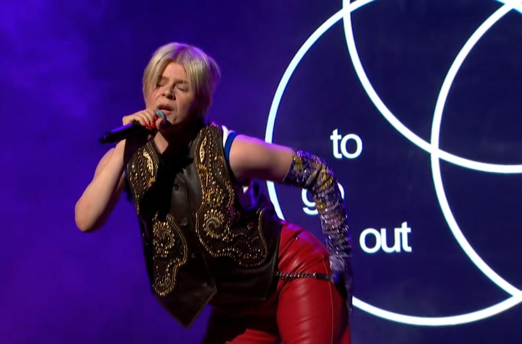 Watch Robyn Showcase New Single ‘Sexistential’ on ‘Colbert’