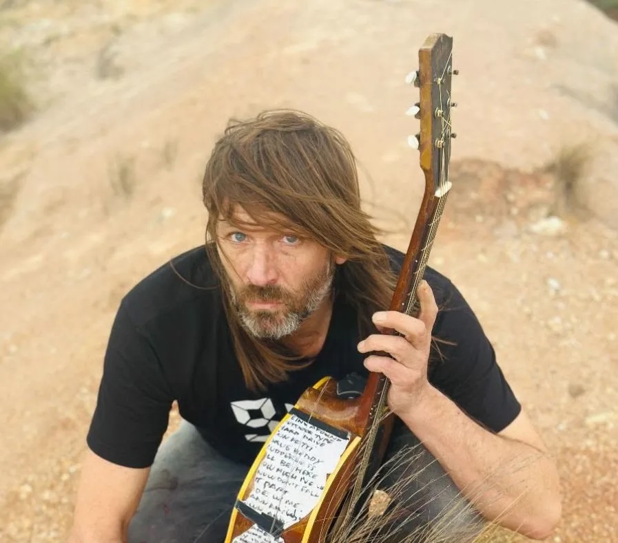 Evan Dando's Wife Details His Stereogum home