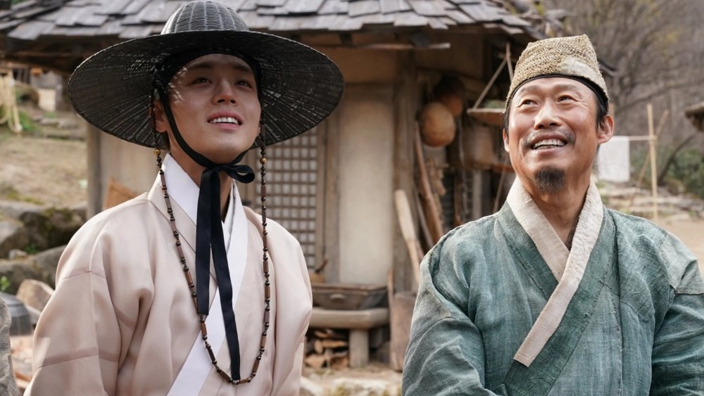 Historical Drama 'The King's Warden' Debuts on Top Historical Drama 'The King's Warden' Debuts on Top