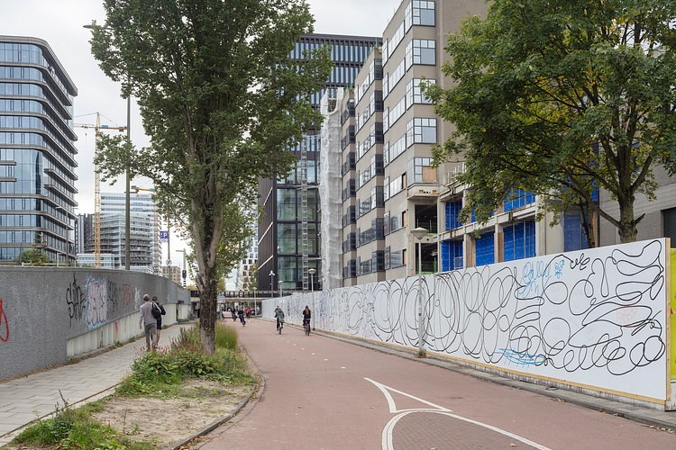 Lily van der Stokker at Hartwig Proxy, Amsterdam