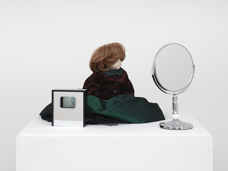 Contemporary Art Library logo