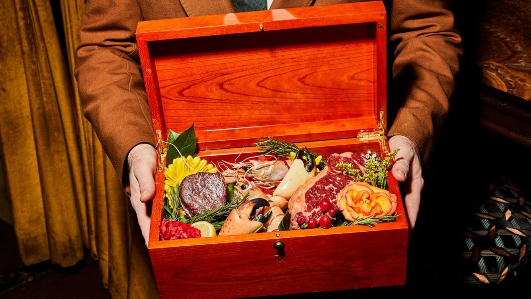 Restaurant Review: The Eighty-Six | The New Yorker Restaurant Review: The Eighty-Six | The New Yorker