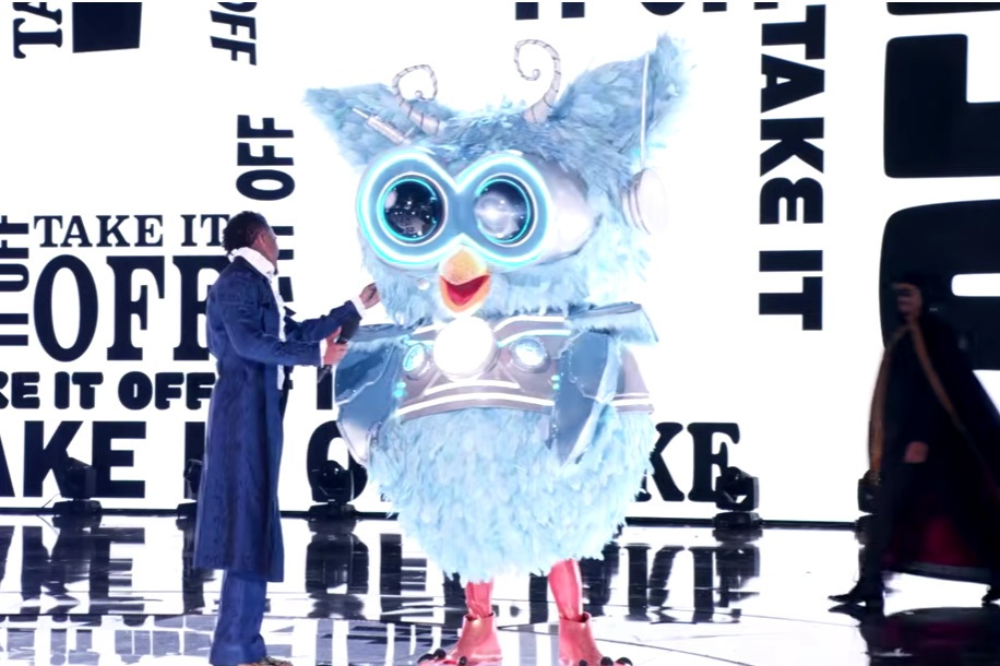 Two-Time Grammy Winner ‘Owl’ Is Unmasked on ‘The Masked Singer’