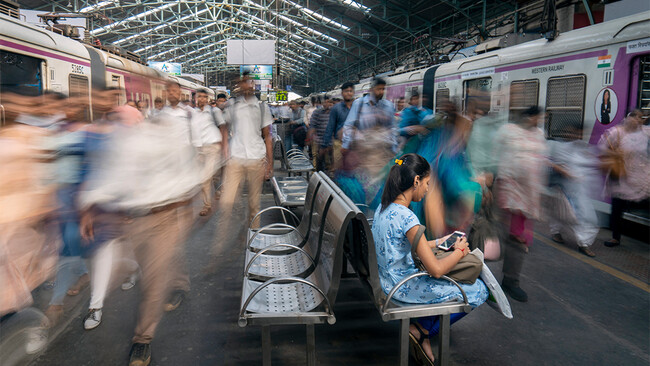 Why ‘Gear Doesn’t Matter’ Is Bad Advice for Street Photography