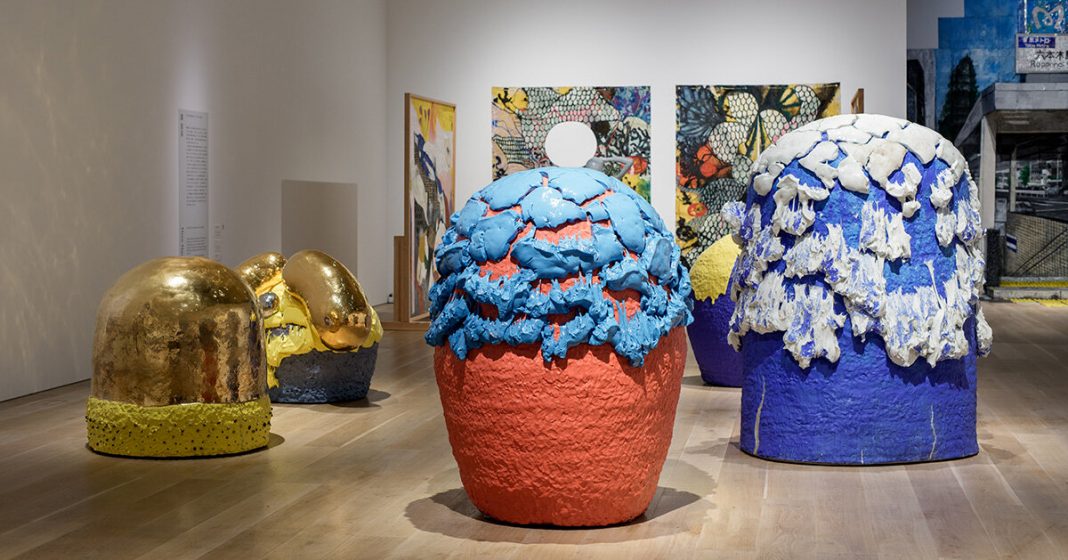 roppongi crossing at mori art museum explores time across japan’s contemporary art scene