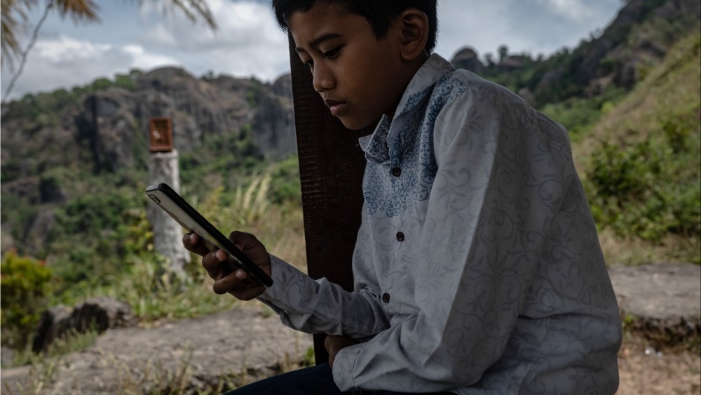 Indonesia Bans Social Media for Under-16s, Following Australia's Lead