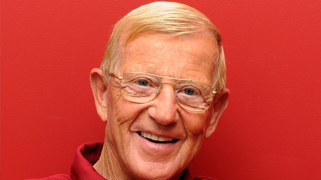 Legendary Former Notre Dame Head Football Coach Lou Holtz Dead At 89