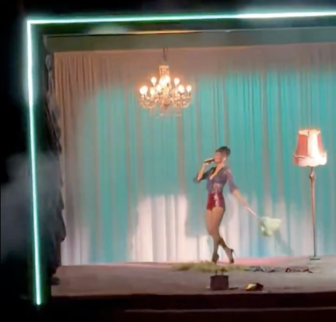 Lily Allen Performs New Album ‘West End Girl’ At Glasgow Tour Kickoff