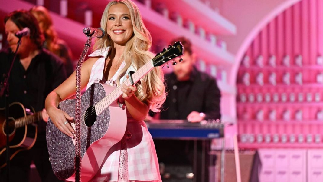 Megan Moroney Performs 'Medicine' on 'Fallon'