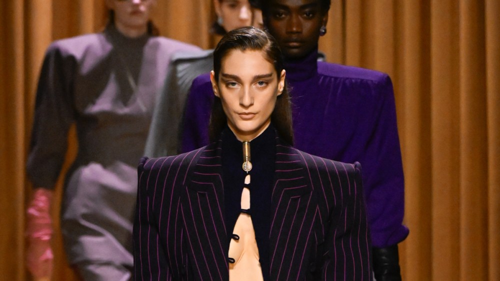 Mugler Fall 2026 Ready-to-Wear Runway, Fashion Show & Collection Review