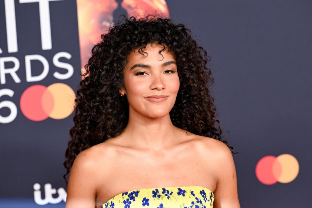 Olivia Dean ‘Man I Need’ Is Third-Longest Reigning Single In Australia